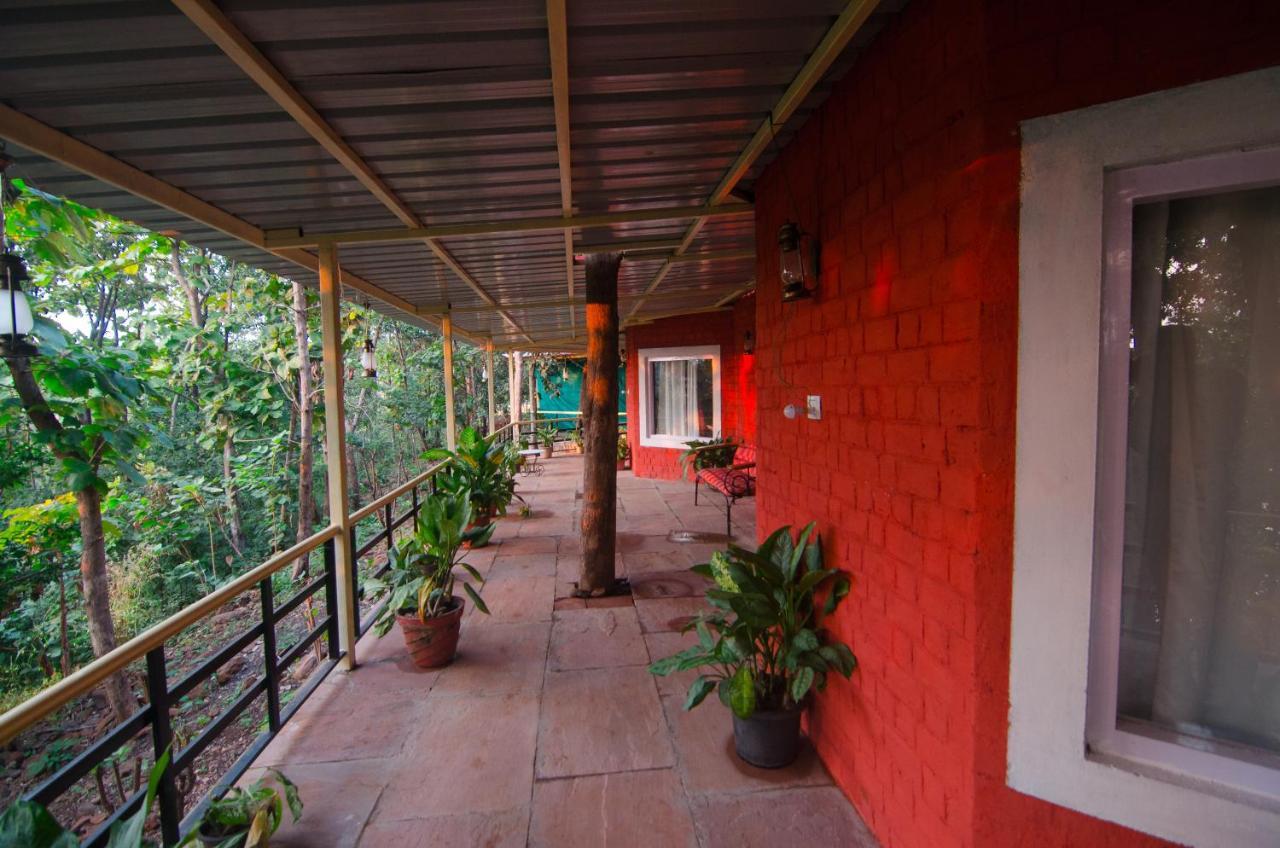 Kolar Jungle Retreat Hotel Lawa Khadi Exterior photo
