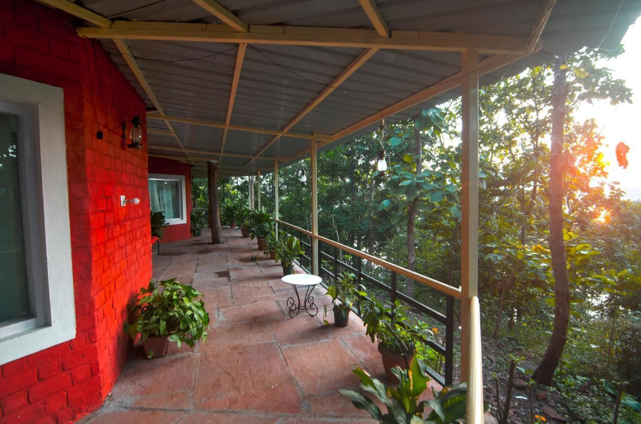 Kolar Jungle Retreat Hotel Lawa Khadi Exterior photo